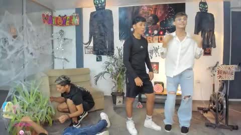 Snapshot of playhardsex chatting on October 24, 11:23 pm online show from October 24, 11:23 pm