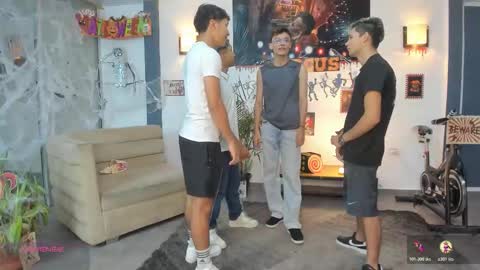 Snapshot of playhardsex chatting on October 27, 11:09 pm online show from October 27, 11:09 pm