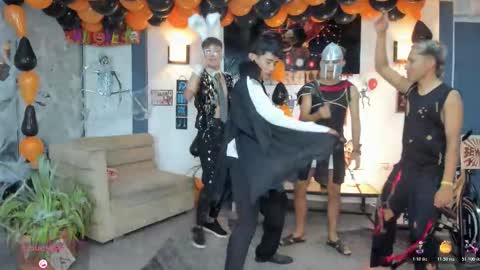 Snapshot of playhardsex chatting on October 29, 11:28 pm online show from October 29, 11:28 pm