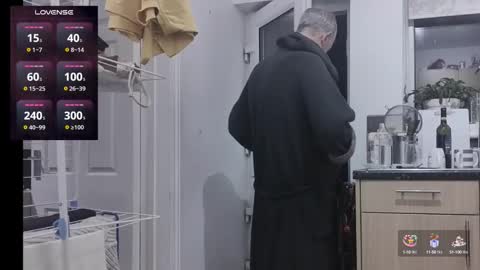 Play Me online show from October 12, 10:53 pm