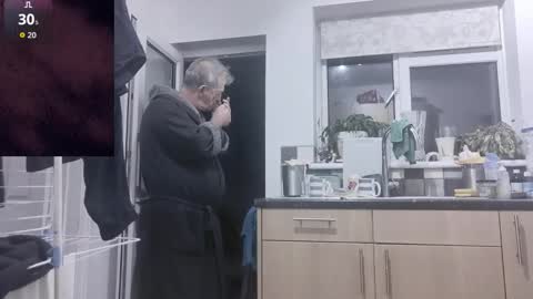 Play Me online show from November 17, 5:46 am