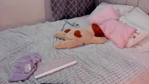 Ashely3 online show from June 25, 5:12 am