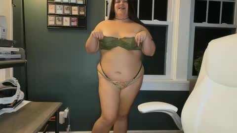 playwithbrittany online show from November 18, 11:15 pm