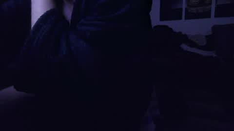 Snapshot of plboy23 chatting on April 2, 8:39 pm Hello ask me . Im glad to see you here in my room. Welcome PVT is open online show from April 2, 8:39 pm