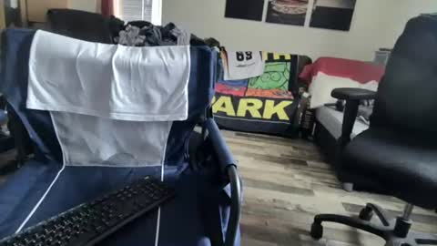 Snapshot of plboy23 chatting on June 14, 5:15 pm Hello ask me . Im glad to see you here in my room. Welcome PVT is open online show from June 14, 5:15 pm