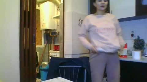 Snapshot of pleas3s_sweet chatting on February 24, 5:42 pm pleas3s_sweet online show from February 24, 5:42 pm