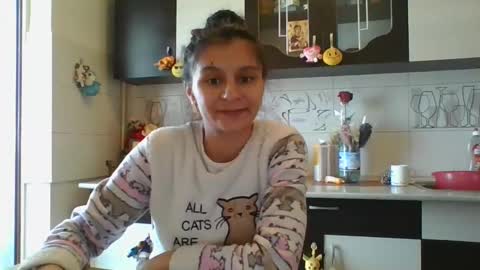 Snapshot of pleas3s_sweet chatting on March 10, 7:42 am pleas3s_sweet online show from March 10, 7:42 am