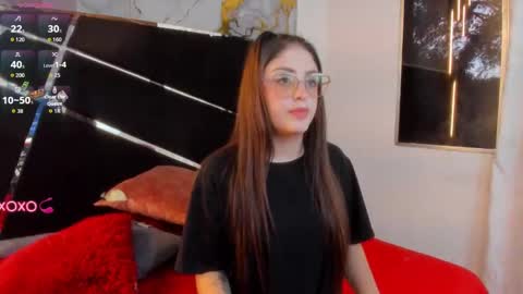 Snapshot of pleasure_vibes023 chatting on September 22, 10:34 pm JUAN AND JULI online show from September 22, 10:34 pm