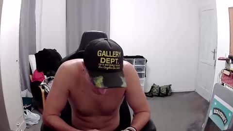 plkrisztian online show from November 13, 4:17 pm