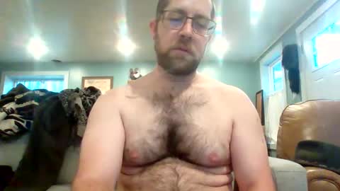 Snapshot of plowinitall1 chatting on February 8, 3:31 pm plowinitall1 online show from February 8, 3:31 pm