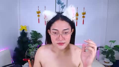 Snapshot of ploysaithailand chatting on April 28, 9:42 pm Ploysai online show from April 28, 9:42 pm