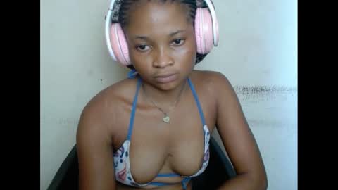 plumnjuicyx online show from February 25, 12:24 pm