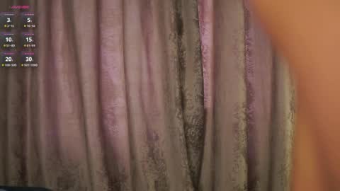 Snapshot of plump_bums chatting on March 27, 3:45 am Ari online show from March 27, 3:45 am