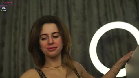 Snapshot of plump_bums chatting on March 31, 6:58 am Ari online show from March 31, 6:58 am