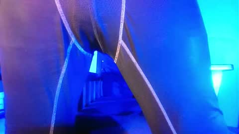 StraightPlush online show from February 14, 2:30 am