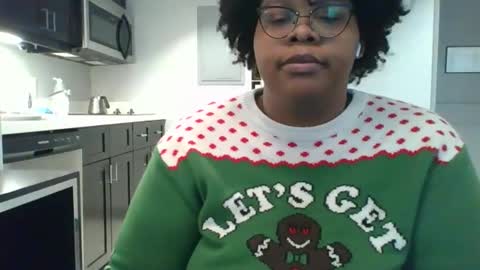 Snapshot of plushbunny420 chatting on December 24, 2:33 pm Plushbunny420 online show from December 24, 2:33 pm