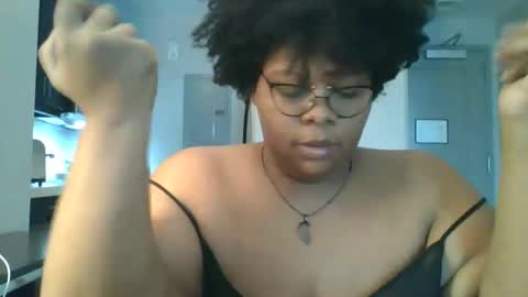 Snapshot of plushbunny420 chatting on December 25, 7:56 pm Plushbunny420 online show from December 25, 7:56 pm