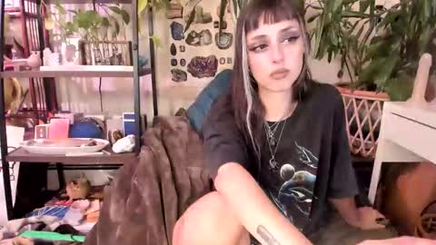 Snapshot of pluto_astrology chatting on October 6, 6:27 pm Goddess Pluto online show from October 6, 6:27 pm