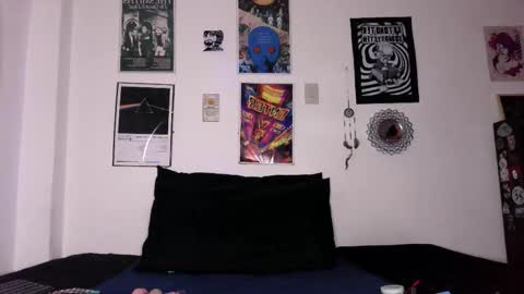    online show from October 2, 12:17 am