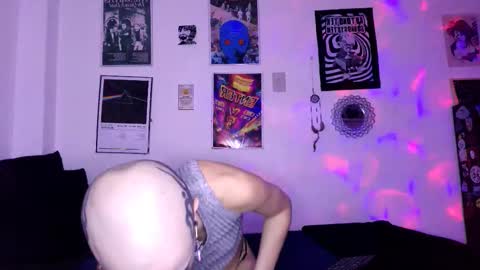    online show from October 24, 11:45 pm