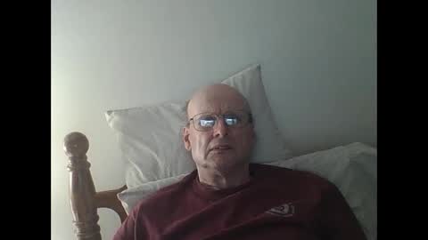 Snapshot of pmb11 chatting on September 23, 4:48 am trek 11 online show from September 23, 4:48 am