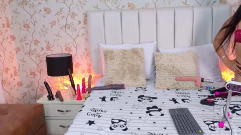 pocahontas1_bgb online show from October 17, 8:44 pm