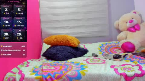 catalina online show from December 5, 5:59 am