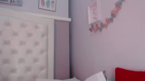 Pocahontas online show from September 27, 1:27 pm