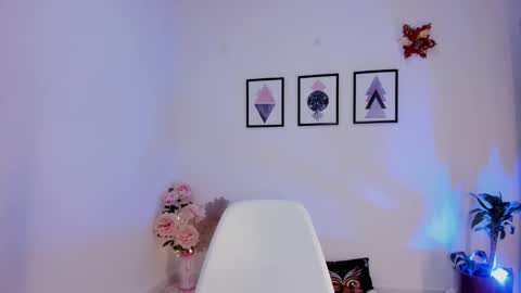 Jasmine online show from January 18, 10:49 pm