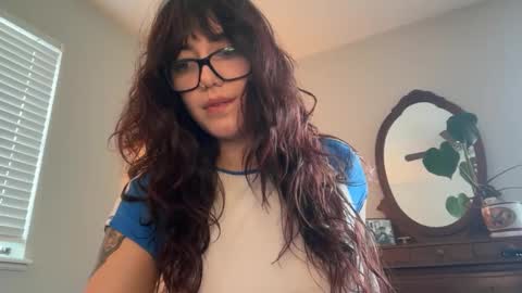 Snapshot of pocketnikki chatting on February 18, 10:58 pm pocketnikki online show from February 18, 10:58 pm