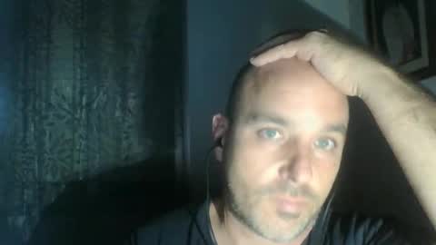 Snapshot of pocoyotop chatting on December 3, 11:02 pm pocoyotop online show from December 3, 11:02 pm