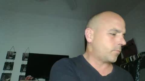 Snapshot of pocoyotop chatting on March 5, 11:49 pm pocoyotop online show from March 5, 11:49 pm