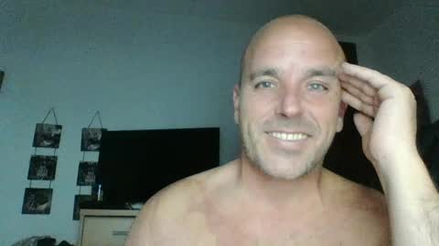 Snapshot of pocoyotop chatting on March 6, 11:53 pm pocoyotop online show from March 6, 11:53 pm