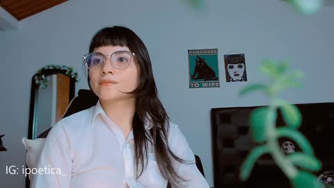 IG ipoetica  online show from December 23, 11:17 pm