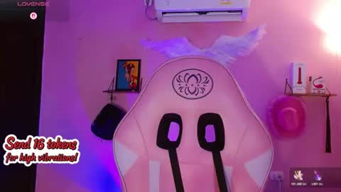 poison_liv online show from June 15, 1:13 pm