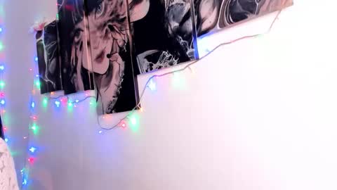 Willow                      Hours 12pm to 630pm Colombian time FRIDAY AND SUNDAY FREE DAYS online show from February 7, 5:38 pm