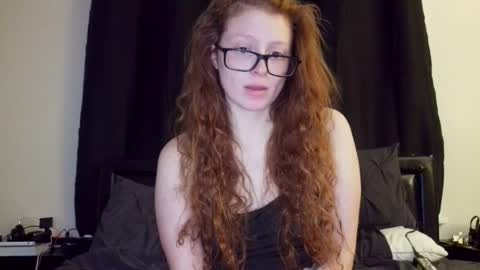 poisonivyy95 online show from July 14, 1:52 am
