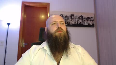 Bear online show from March 1, 4:15 am