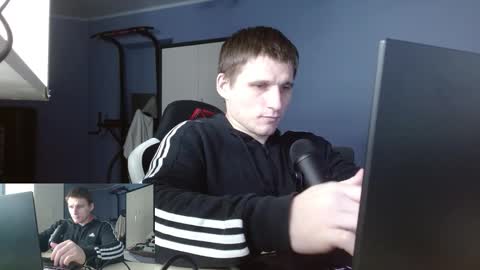 Poliglotjoe2 online show from February 1, 2:59 pm