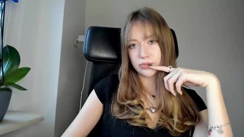 Polina online show from February 25, 3:10 pm