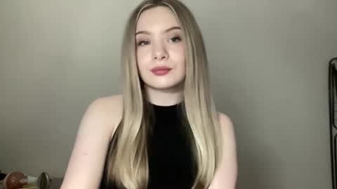 Snapshot of polishangel222 chatting on April 29, 7:42 pm polishangel222 online show from April 29, 7:42 pm