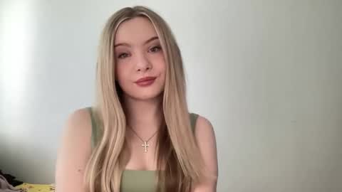 Snapshot of polishangel222 chatting on May 2, 10:31 am polishangel222 online show from May 2, 10:31 am