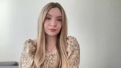 Snapshot of polishangel222 chatting on June 17, 9:45 am polishangel222 online show from June 17, 9:45 am
