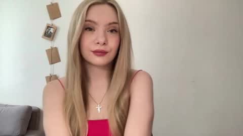 Snapshot of polishangel222 chatting on July 19, 11:47 am polishangel222 online show from July 19, 11:47 am