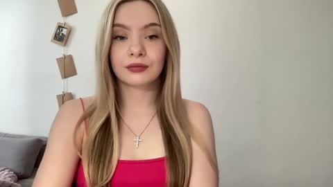 Snapshot of polishangel222 chatting on July 21, 11:12 am polishangel222 online show from July 21, 11:12 am