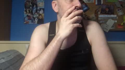 Snapshot of pollito1985 chatting on March 19, 6:34 pm DIEGO O DIEGUITO online show from March 19, 6:34 pm