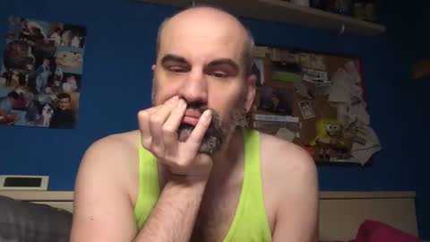 Snapshot of pollito1985 chatting on March 21, 12:21 pm DIEGO O DIEGUITO online show from March 21, 12:21 pm