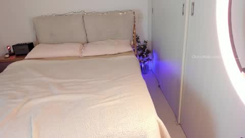 Polly online show from November 29, 10:35 pm