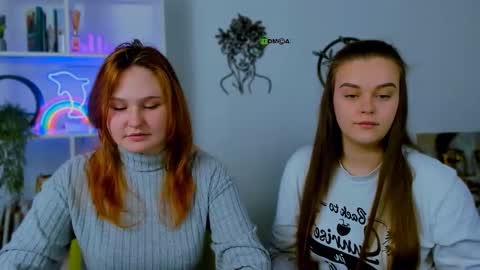 Snapshot of polly_cute1 chatting on February 21, 10:27 am polly_cute1 online show from February 21, 10:27 am