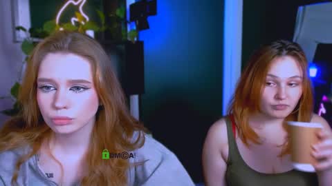 Snapshot of polly_cute1 chatting on April 6, 6:42 pm polly_cute1 online show from April 6, 6:42 pm